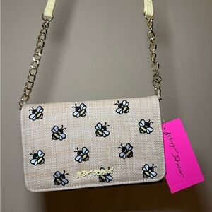 NWT Betsey Johnson Bumble Bees Yellow Rattan Woven Embroidered Crossbody Bag